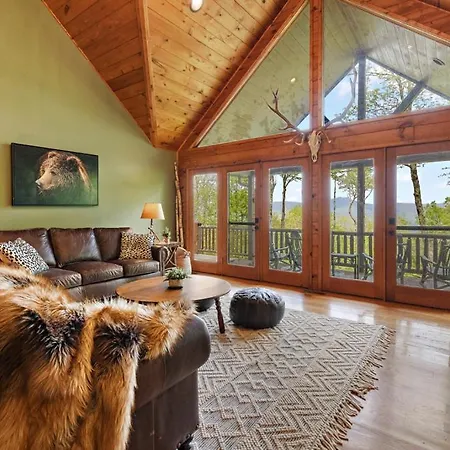 Lucky Bear Cabin